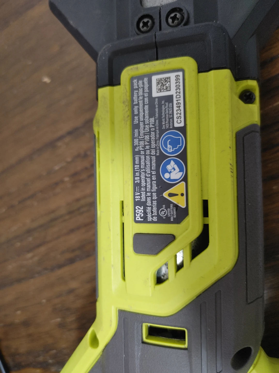 Ryobi ONE+  bolt cutter - photo 3