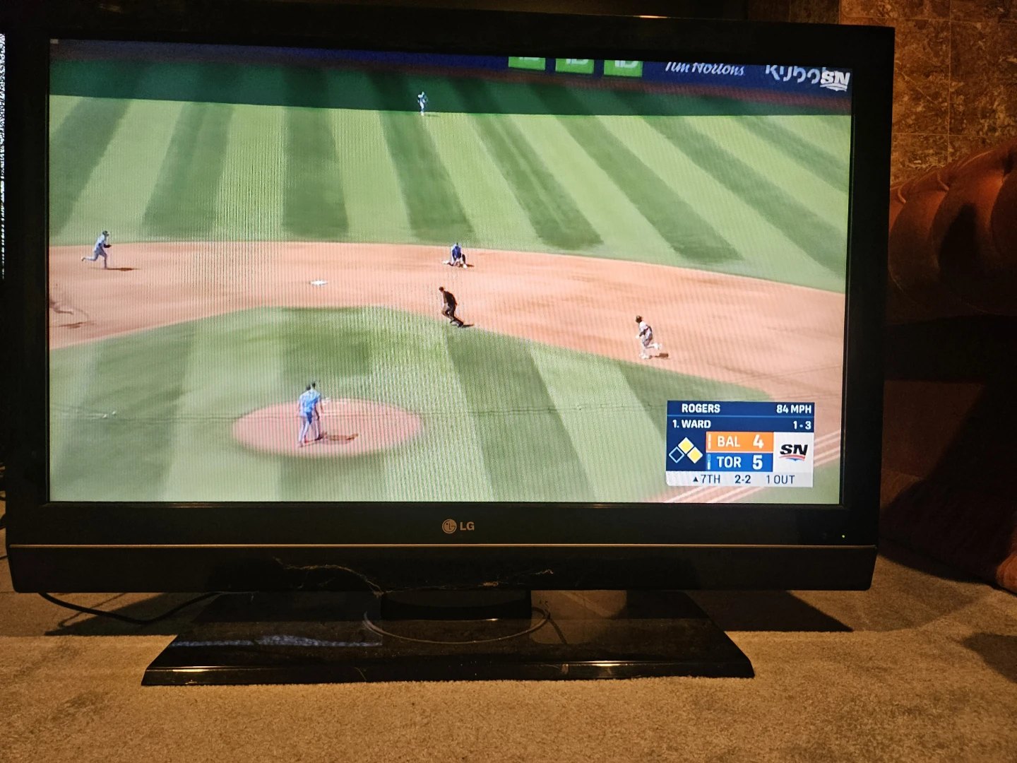 LG 42" LCD 1080p HDTV - photo 4