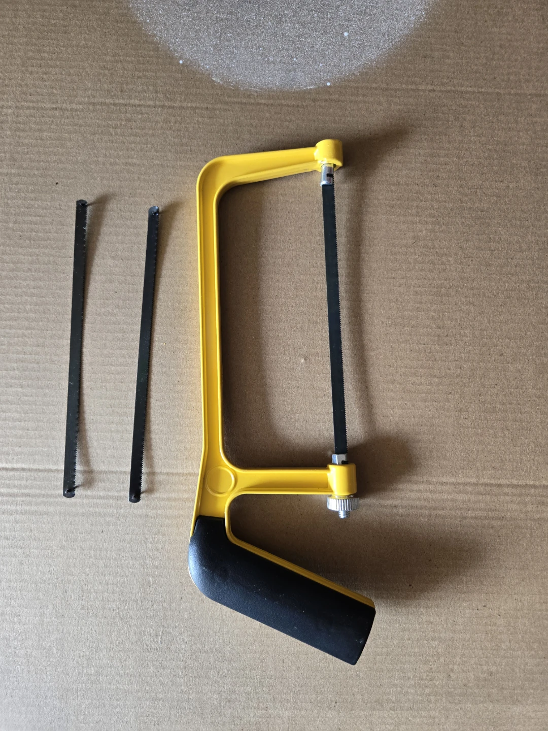 Yellow Hacksaw with Extra Blades - photo 4