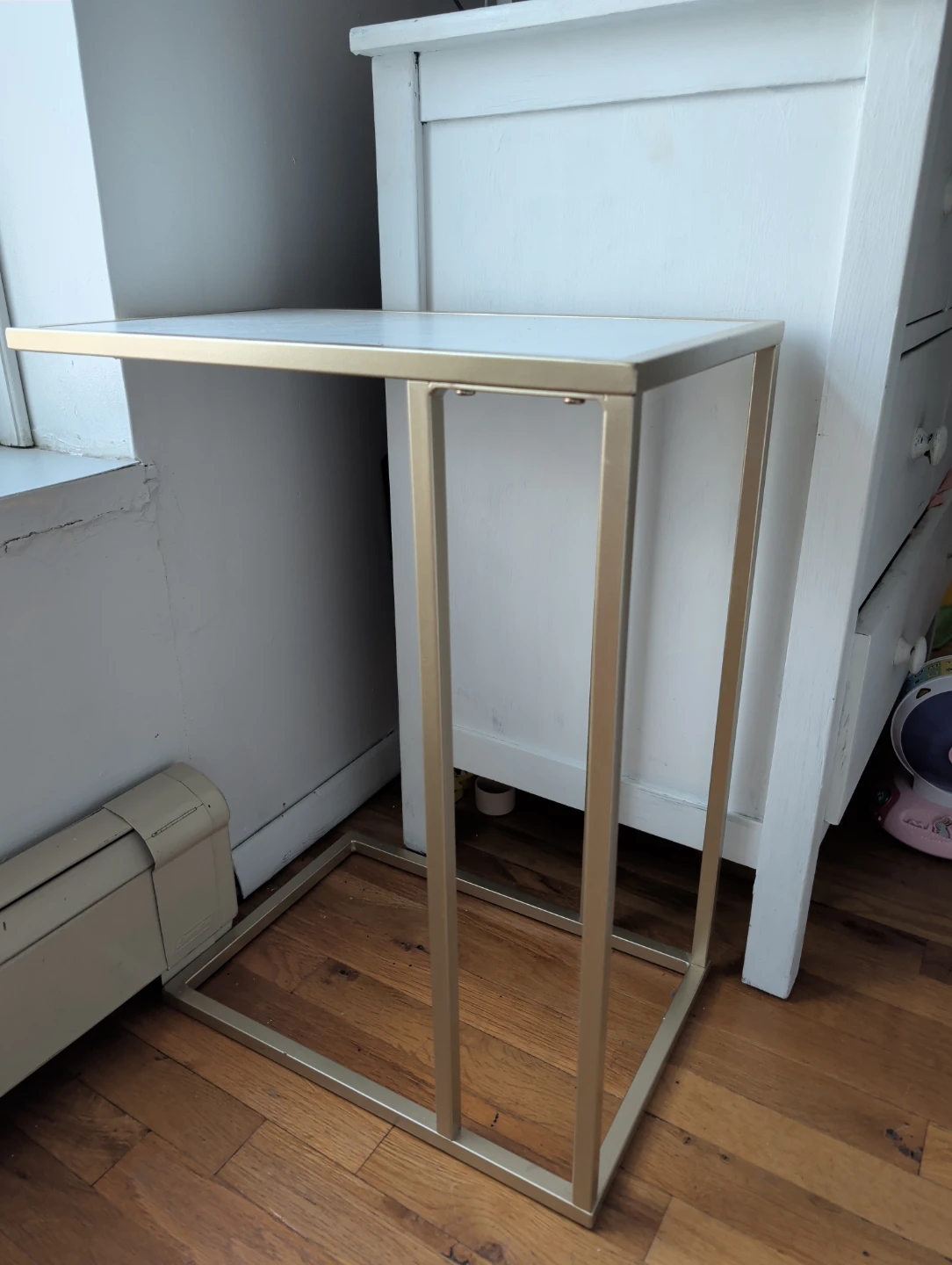 Gold Metal C-Table with White Marble Top - photo 3