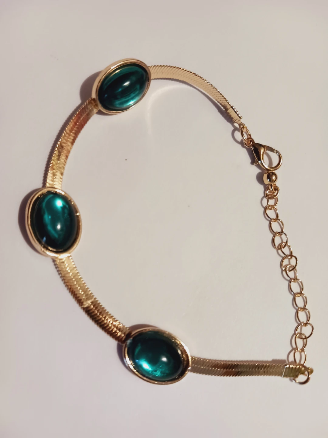 New !! Gold Tone Bracelet with Emerald Green Cabochons - photo 4