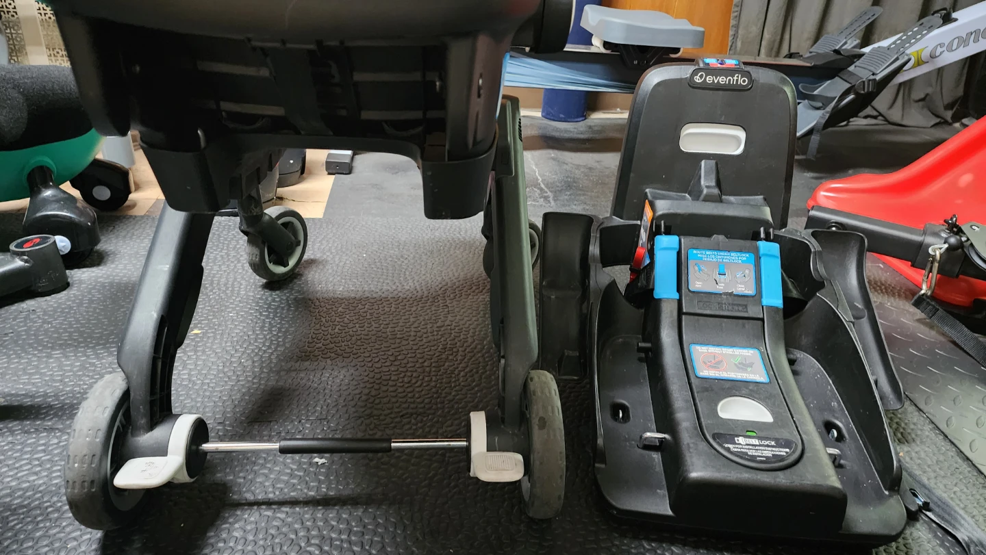 Evenflo Shyft DualRide Infant Car Seat and Stroller System - photo 4