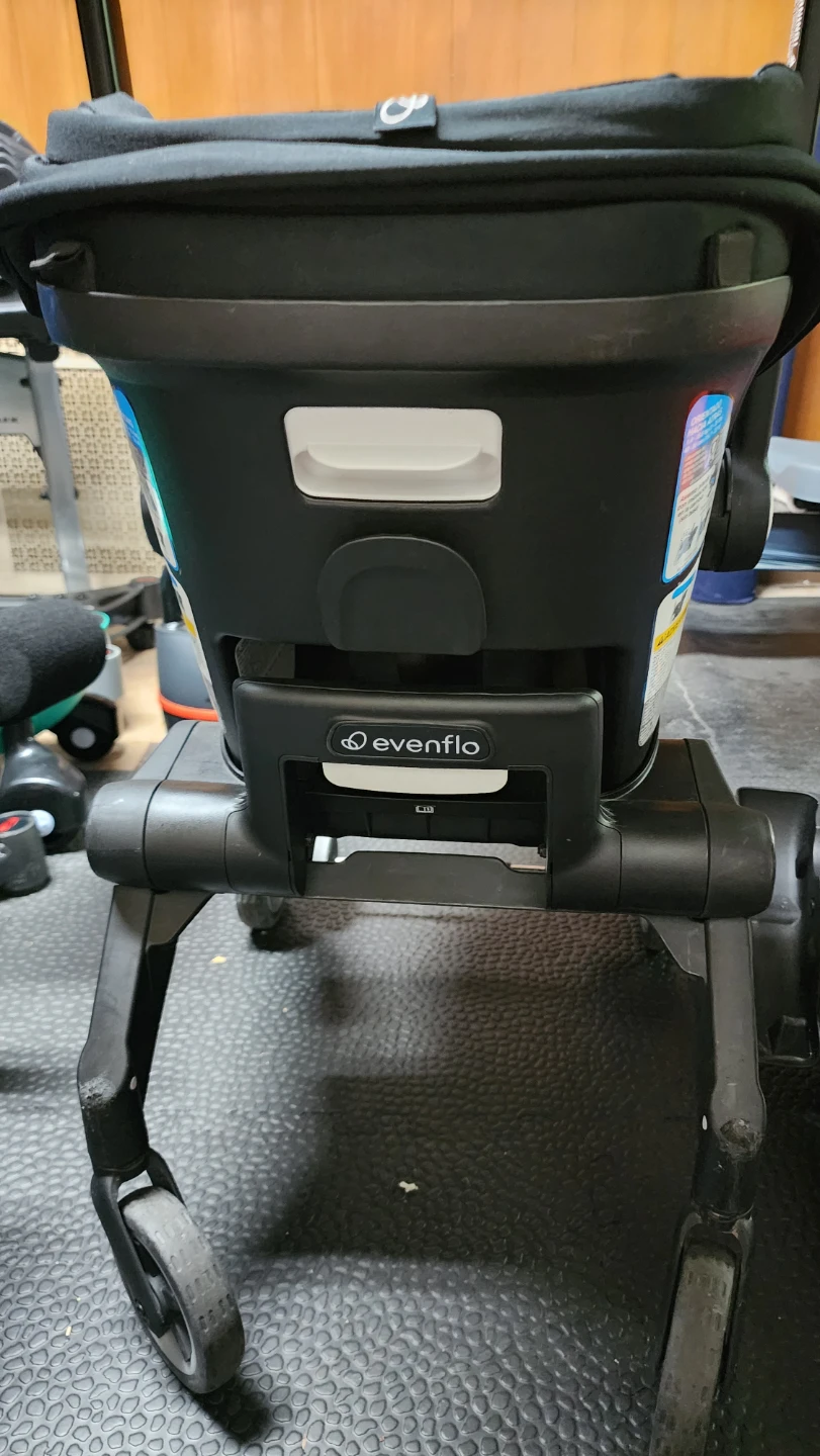 Evenflo Shyft DualRide Infant Car Seat and Stroller System - photo 5