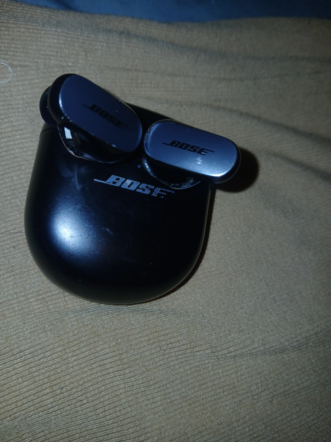 Bose Wireless Earbuds with Charging Case - photo 2