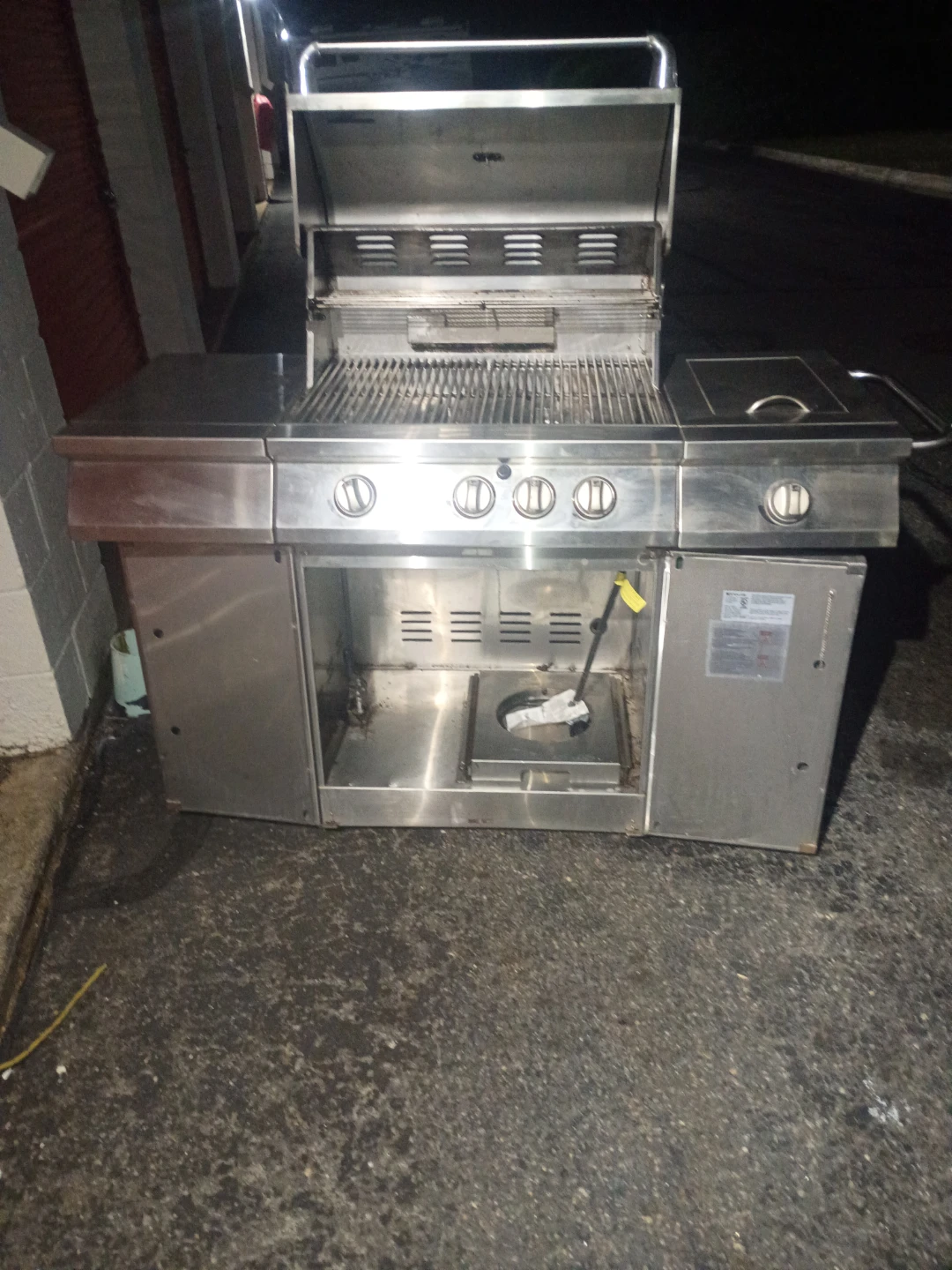 Jenn-Air Stainless Steel Gas Grill - photo 5