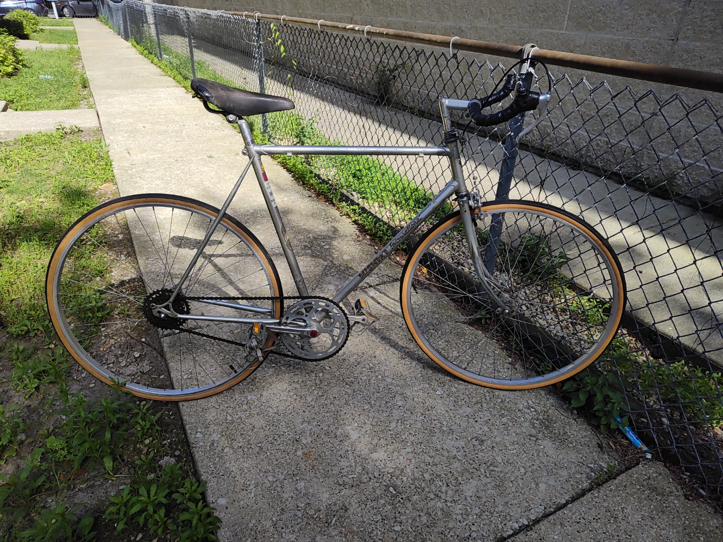 Silver Nishiki single speed road bike w/ new tires - photo 2