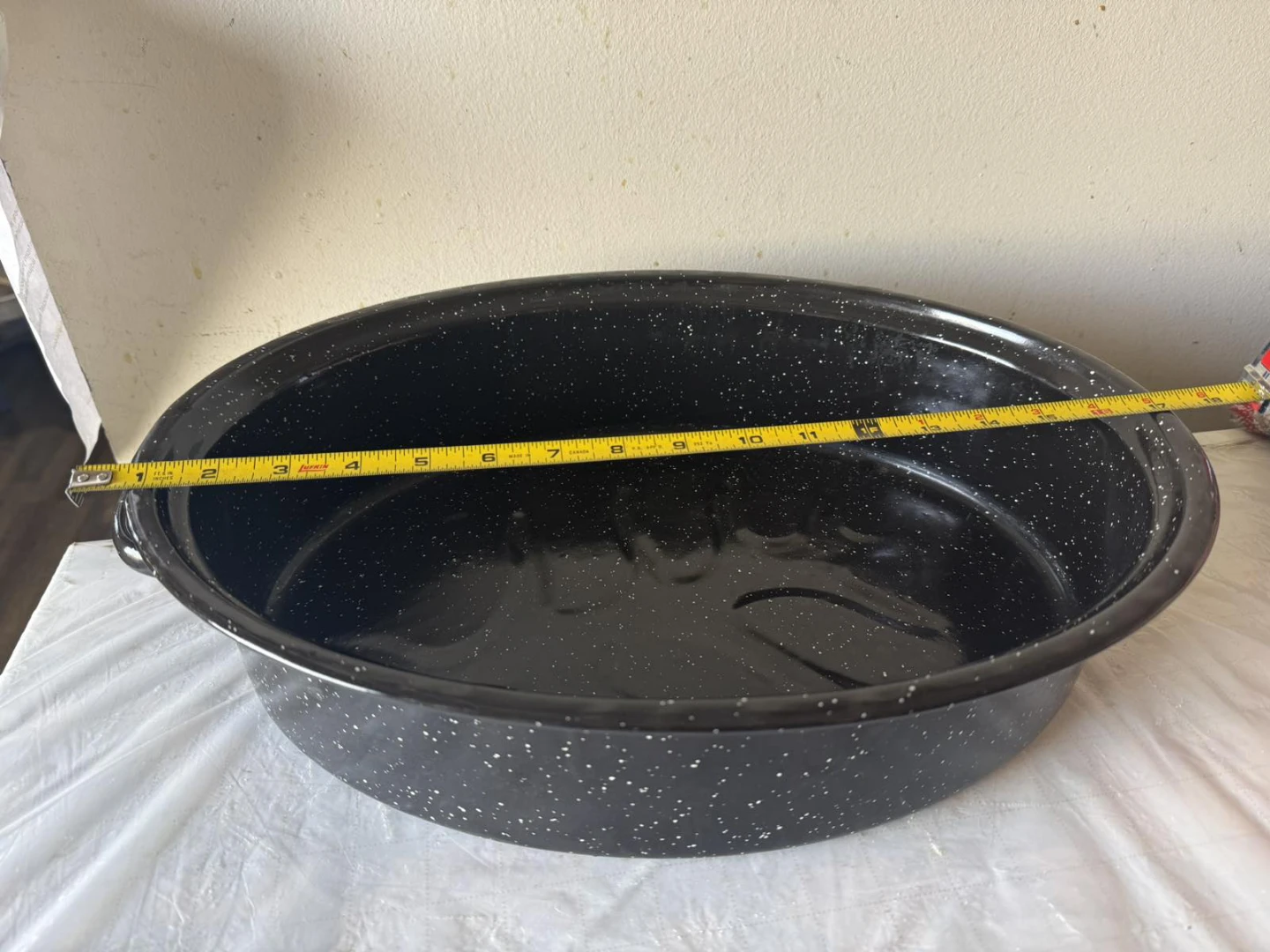 Black Speckle Roasting Pan with Lid - photo 3