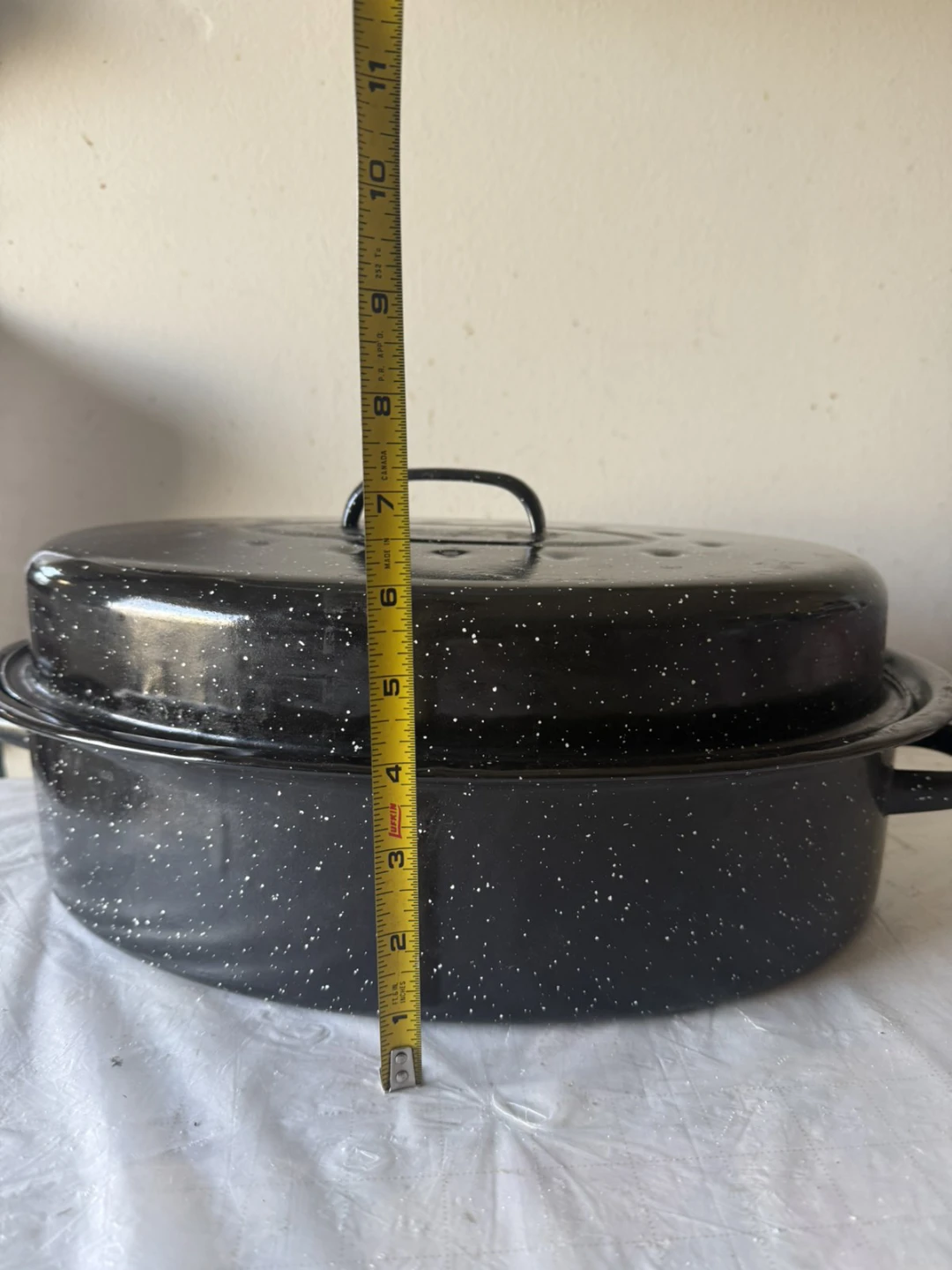 Black Speckle Roasting Pan with Lid - photo 4