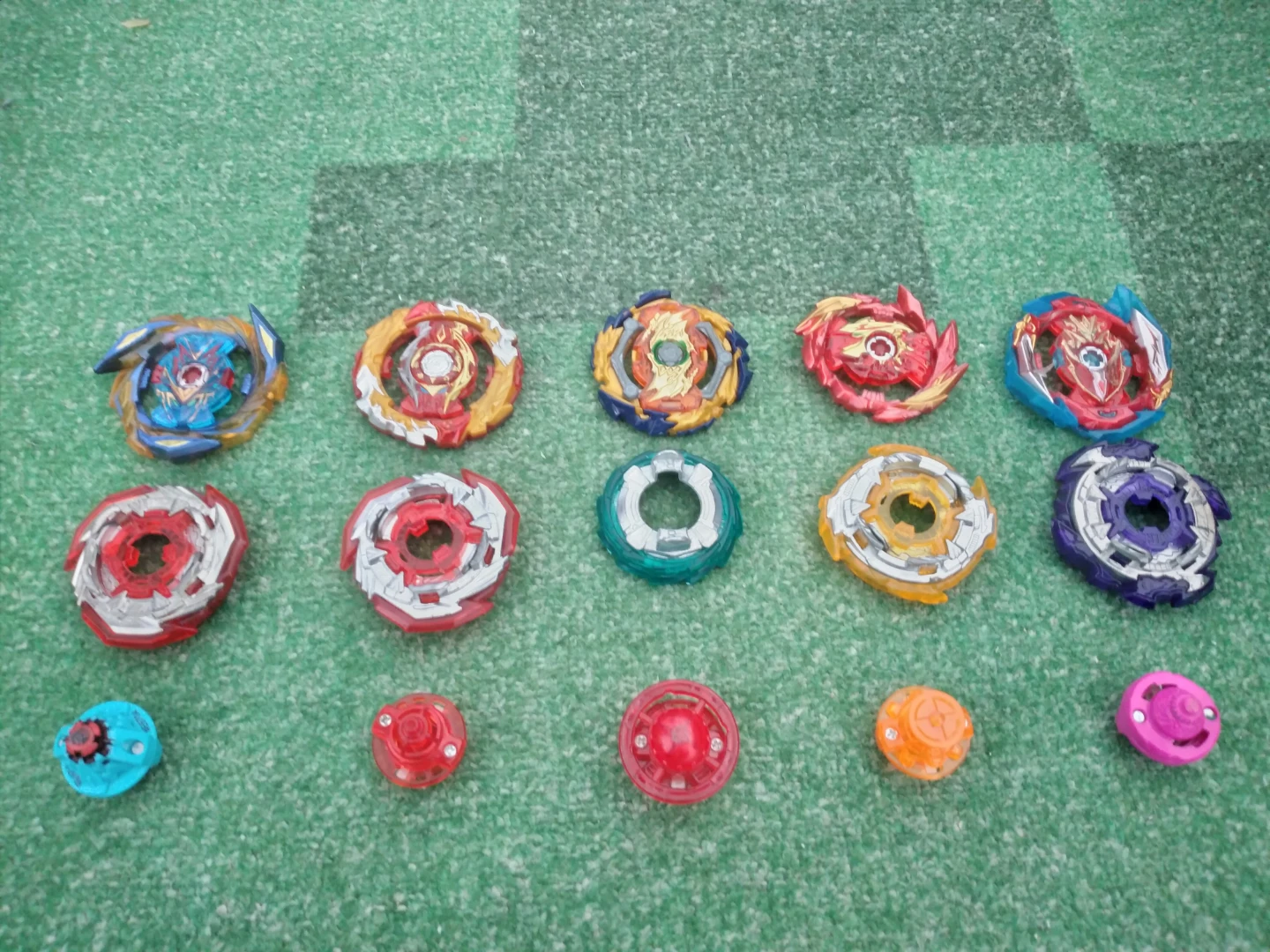 Beyblades Lot - photo 3