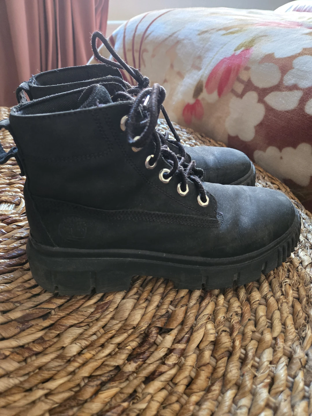 Timberland Black Lace-Up Boots - photo 2