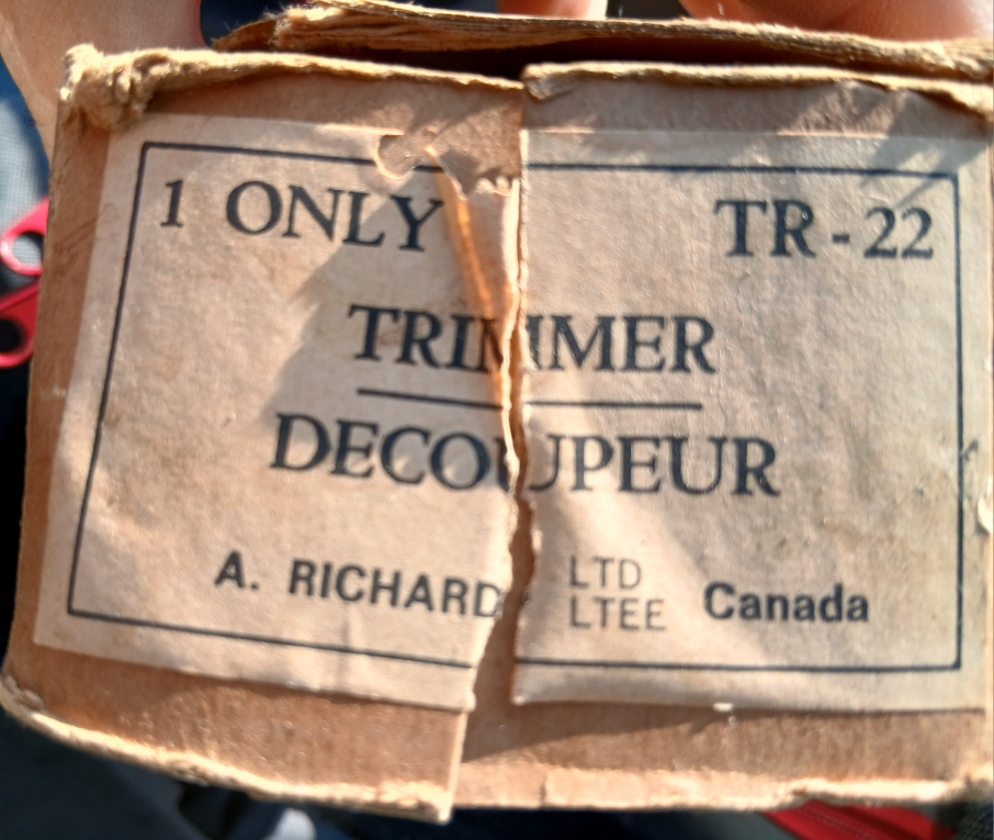 A. Richard TR-22 Trimmer Decoupage Tool