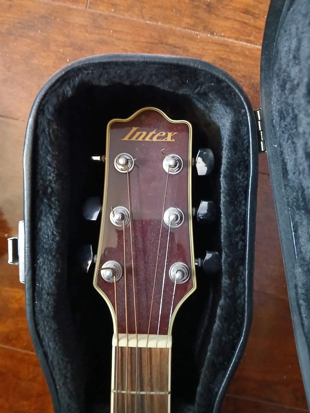 Intex Acoustic electric Guitar ADG302CE/WRS - photo 5