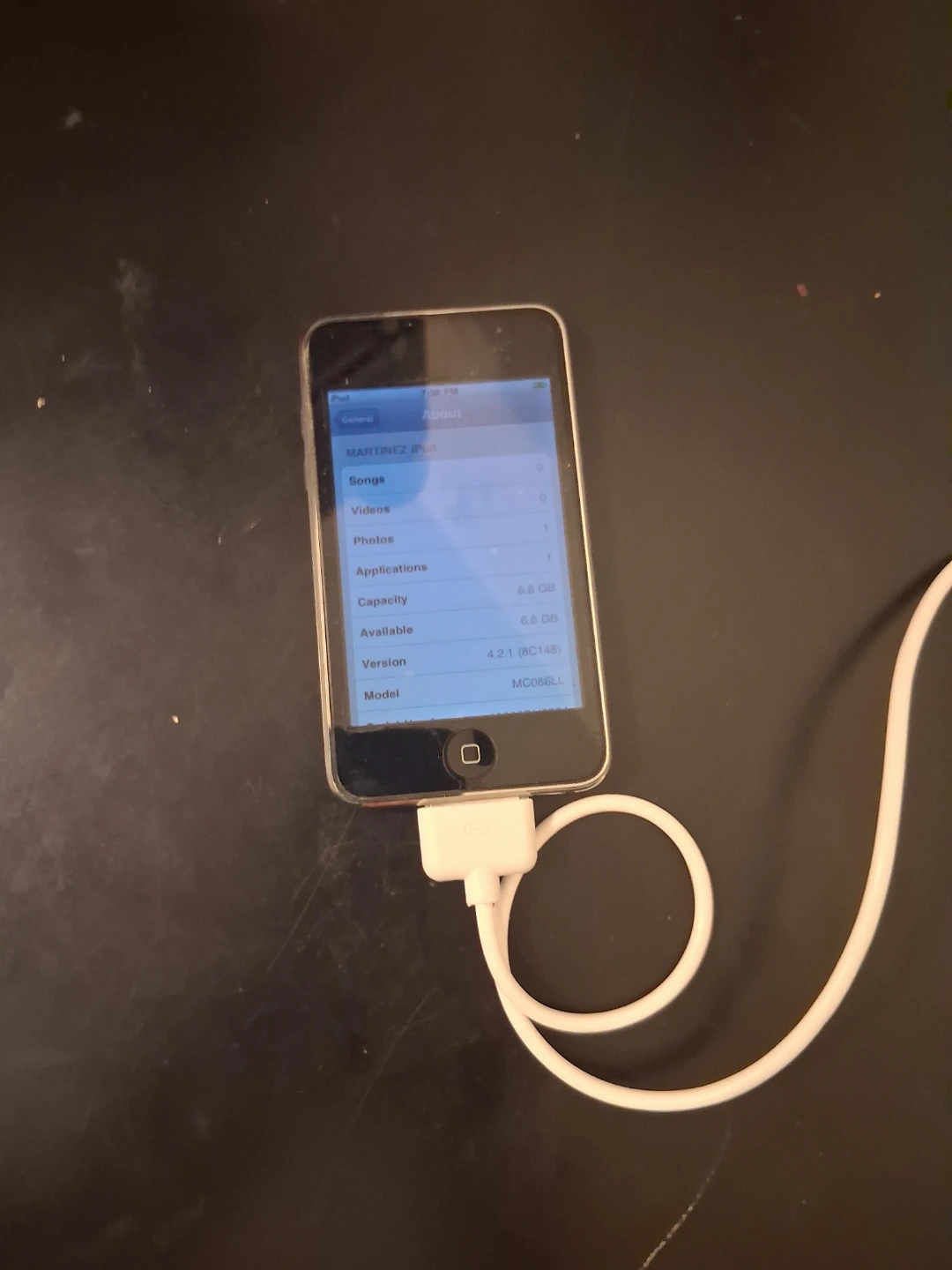 Apple iPod Touch (2nd generation) model # MC086LL