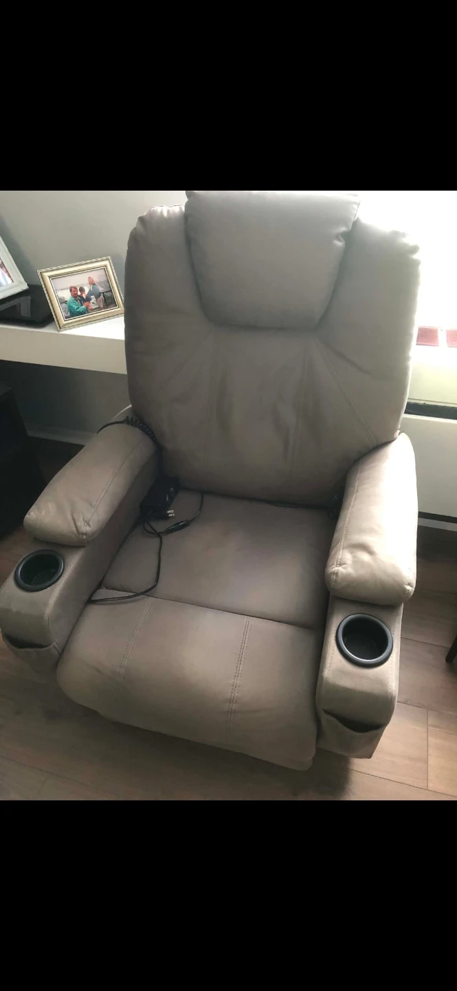1 yr old recliner leather back removes for moving