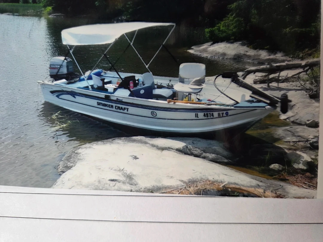 Smoker Craft Boat with Mariner Outboard Motor