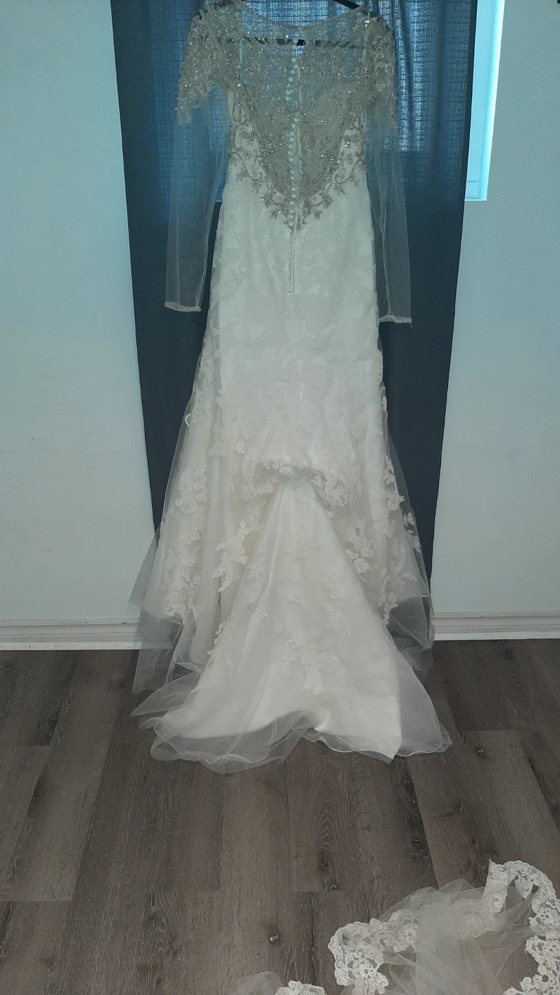 White Lace Wedding Dress with Long Sleeves and Train - photo 5