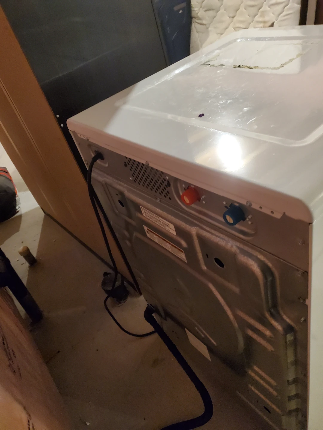 Washing and dryer machines almost new