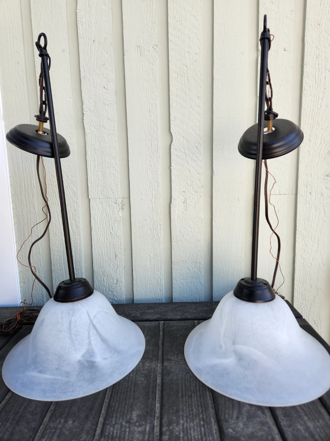 2 Pendant Lights with Frosted Glass Shades