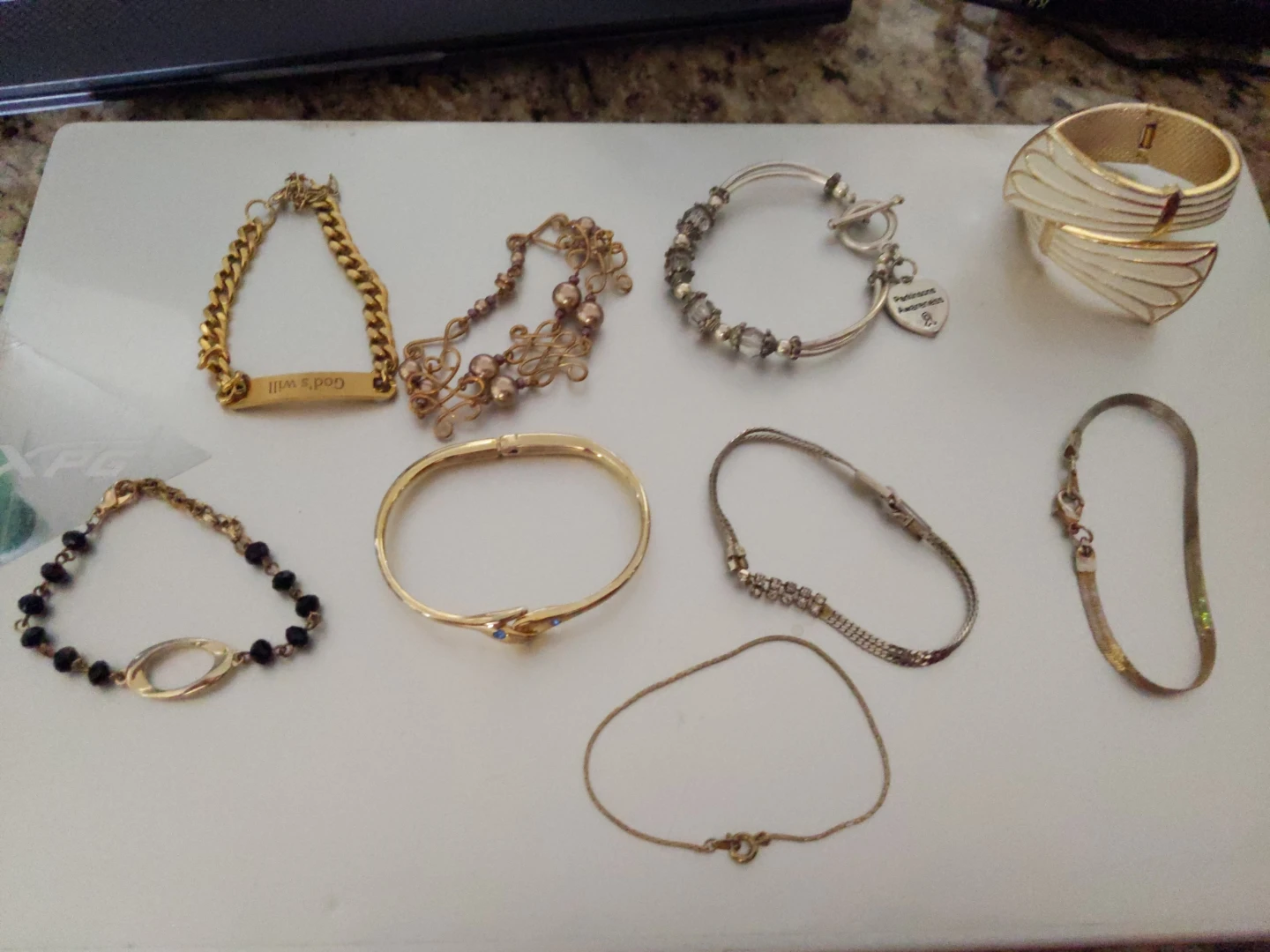 Lot of 9 assorted bracelets