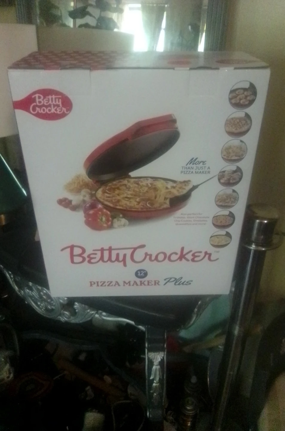 Betty Crocker Pizza Maker Plus 12" - photo 2