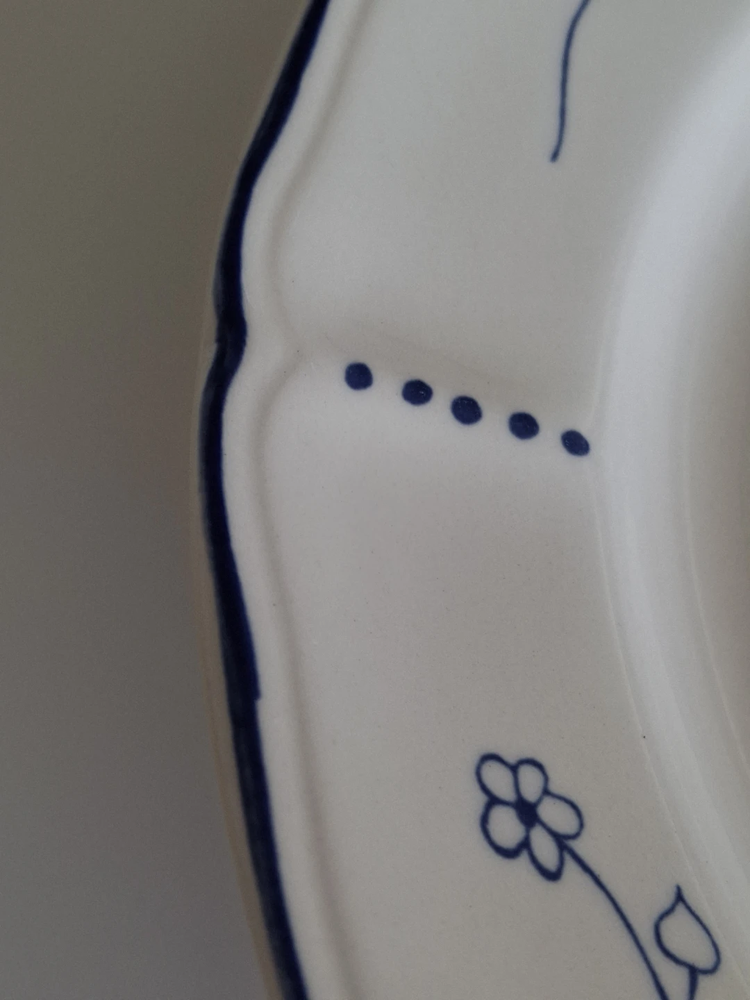 IKEA Dinner Plates with Blue Floral Design (Set of 4) - photo 3