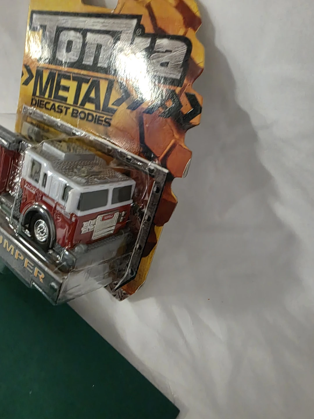 Tonka Metal Diecast Fire Pumper Toy Truck - photo 4