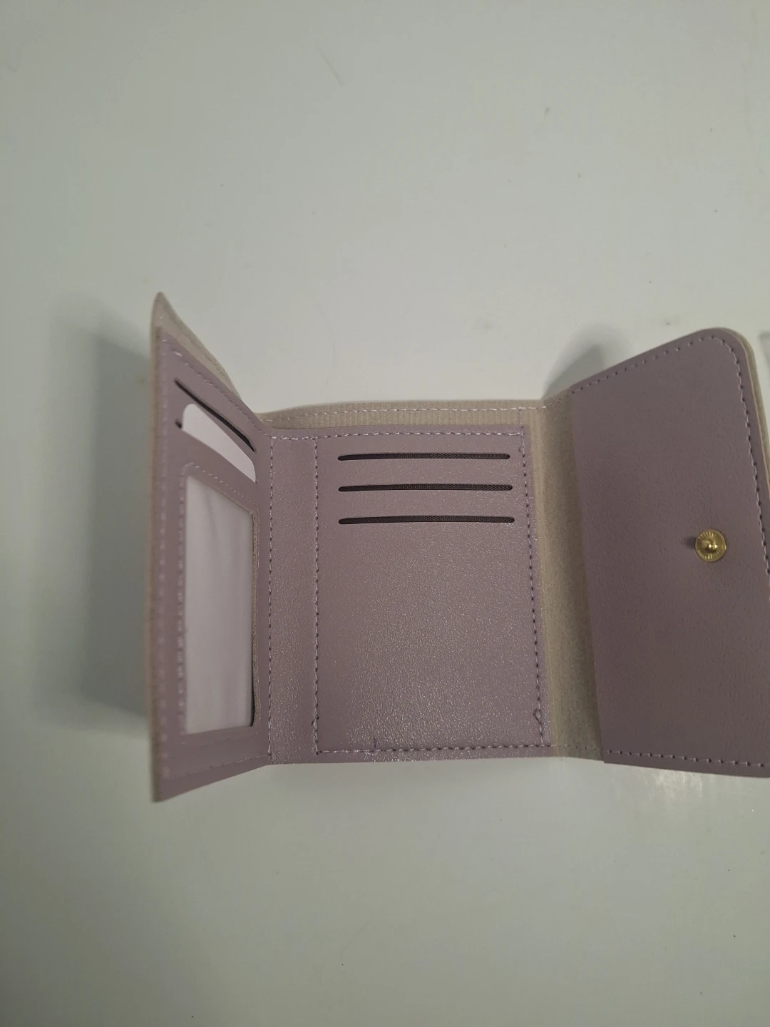 Hello Kitty Tri-Fold Wallet - photo 4