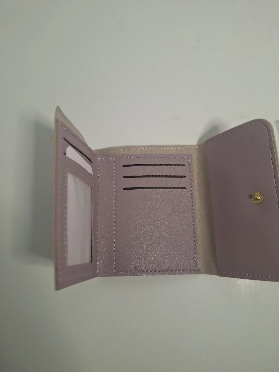 Hello Kitty Tri-Fold Wallet - photo 4