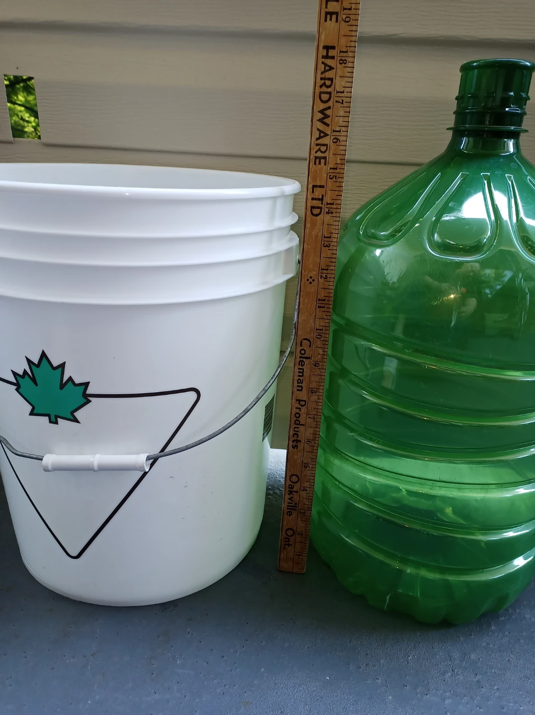 Large Bucket & Jug - photo 3