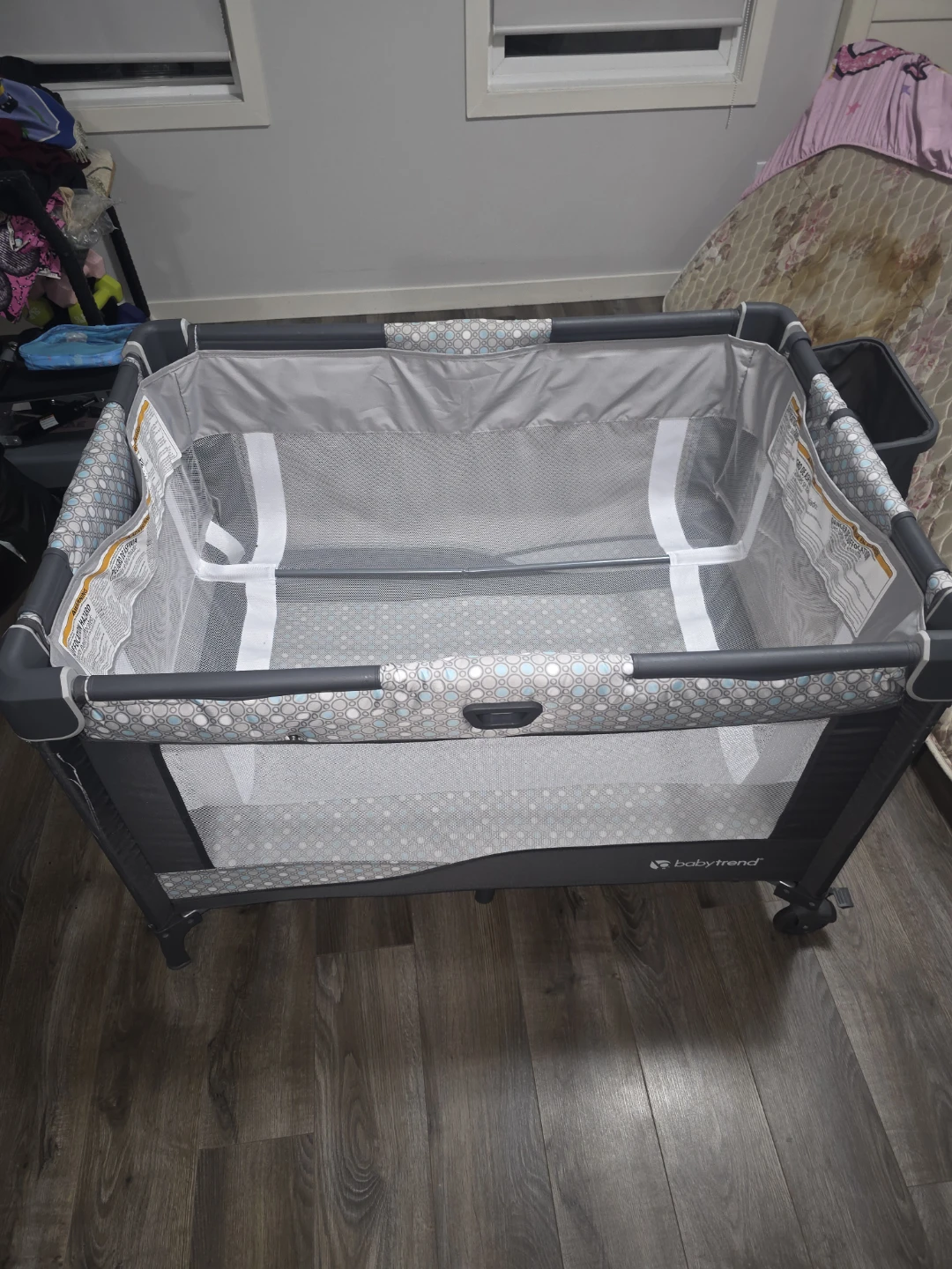Baby Trend Nursery Den Playard with Rocking Cradle - photo 4