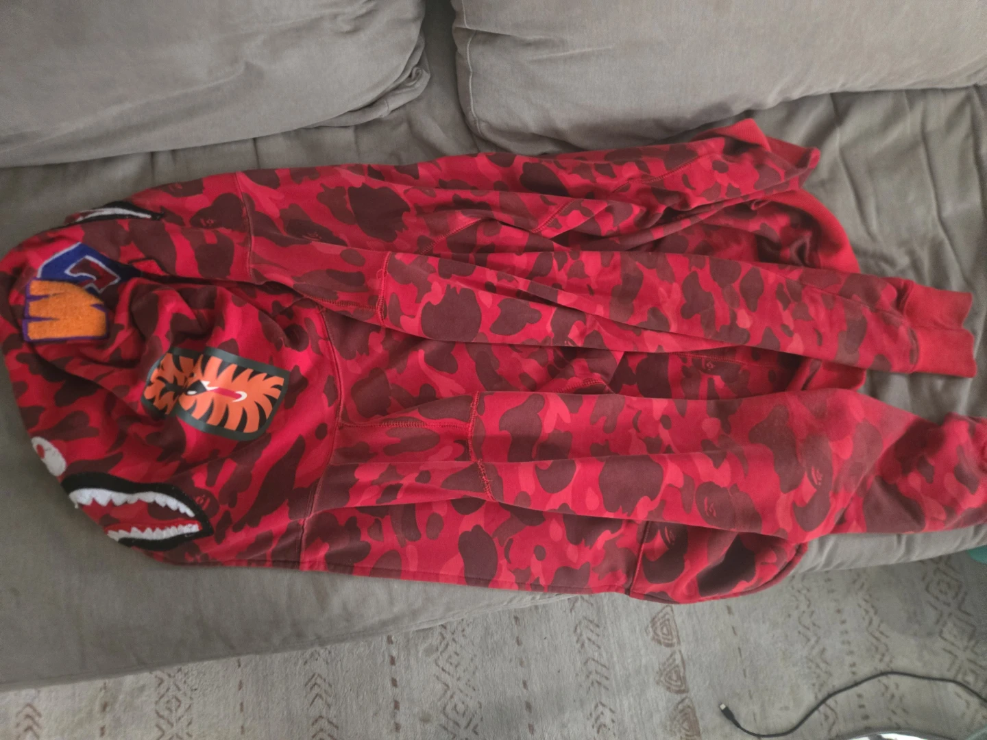 A Bathing Ape Red Camo Shark Hoodie XXXL - photo 2