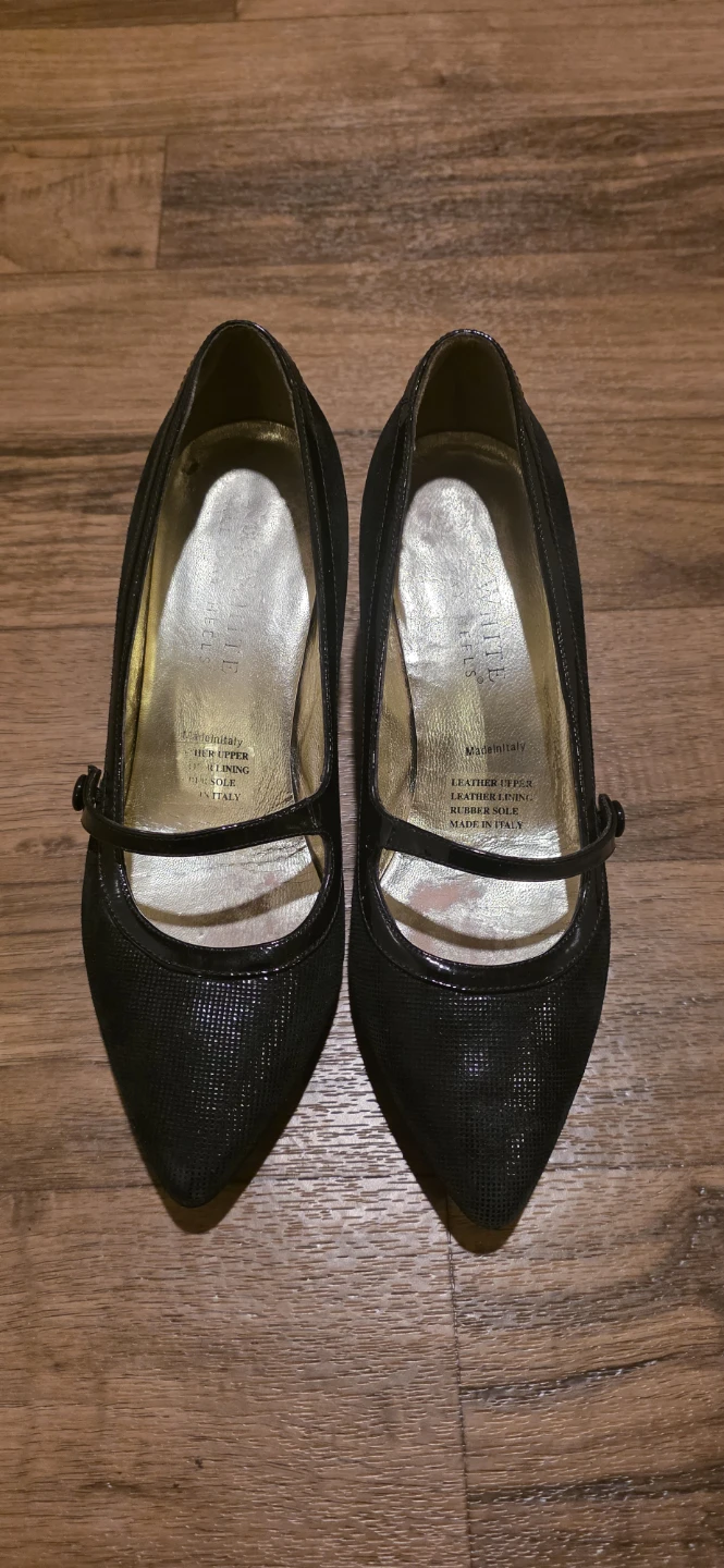 Ron White Black Heels Size 36