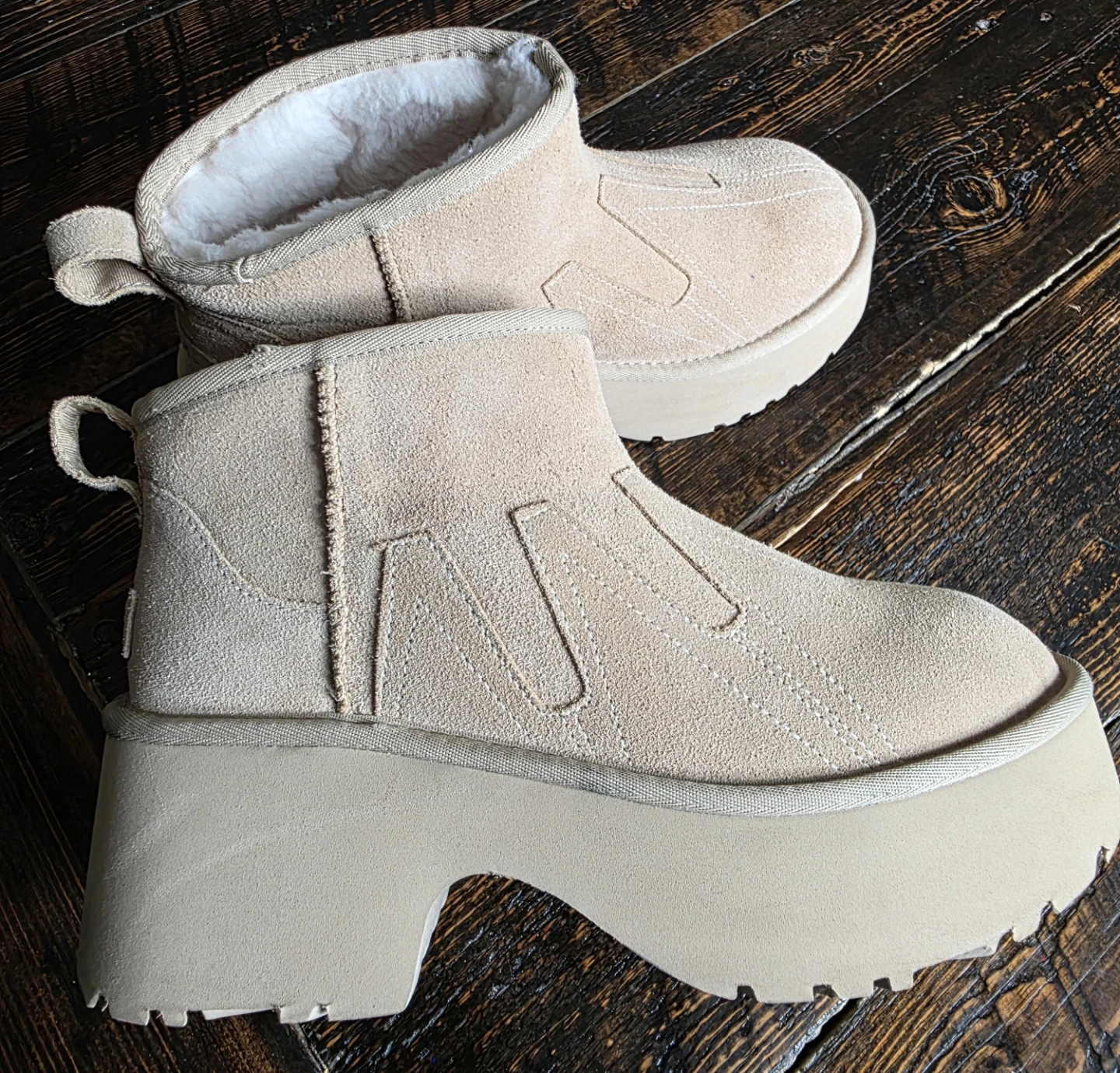 UGG CLASSIC ULTRA MINI HEIGHTS HICKORY PLATFORM BOOTS SIZE 10 - photo 2