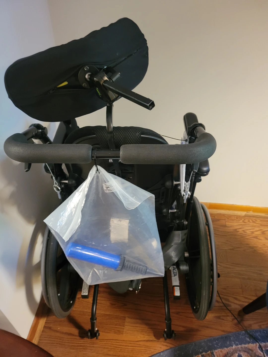 Quickie SR45 Dynamic Tilt-in-Space Manual Wheelchair - photo 4