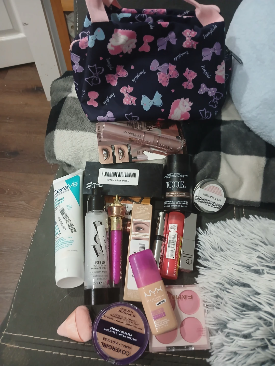 Assorted Makeup Collection - photo 2