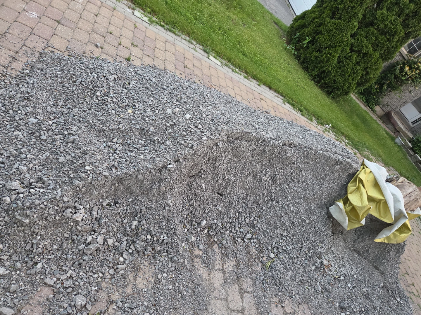 Bulk Gravel for Landscaping - photo 3