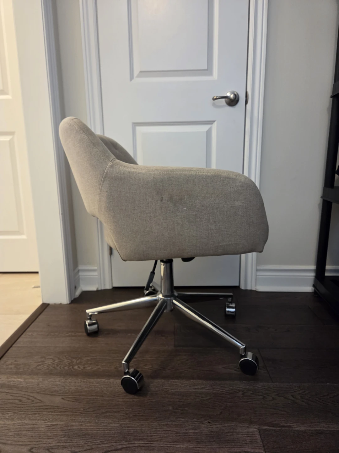 Office Chair - photo 2