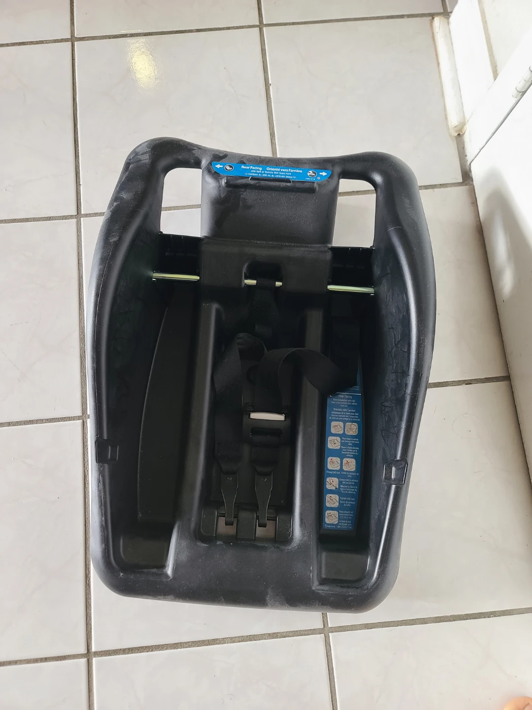 Safety 1st Infant Car Seat with Base - photo 2