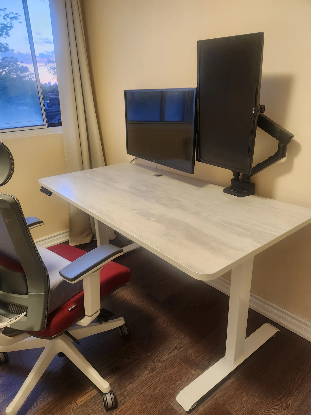 Dual monitor  set LG32"+LG24"with vivo monitor  arm - photo 2