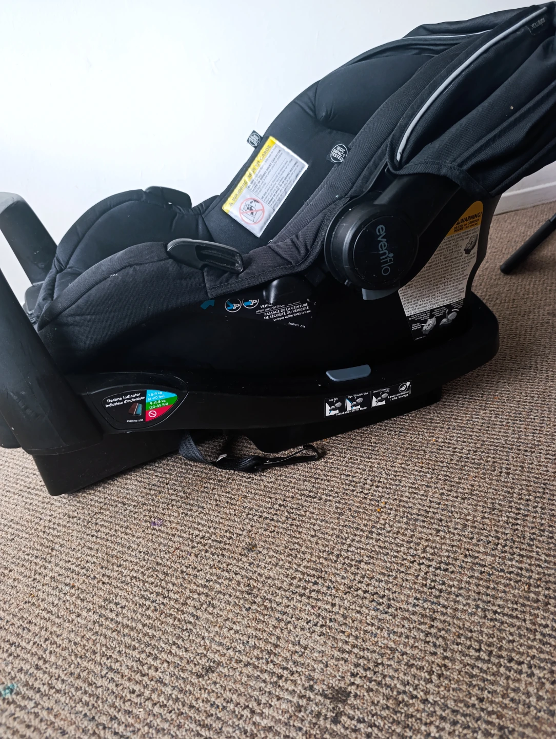 Evenflo Infant Car Seat with Base - photo 2