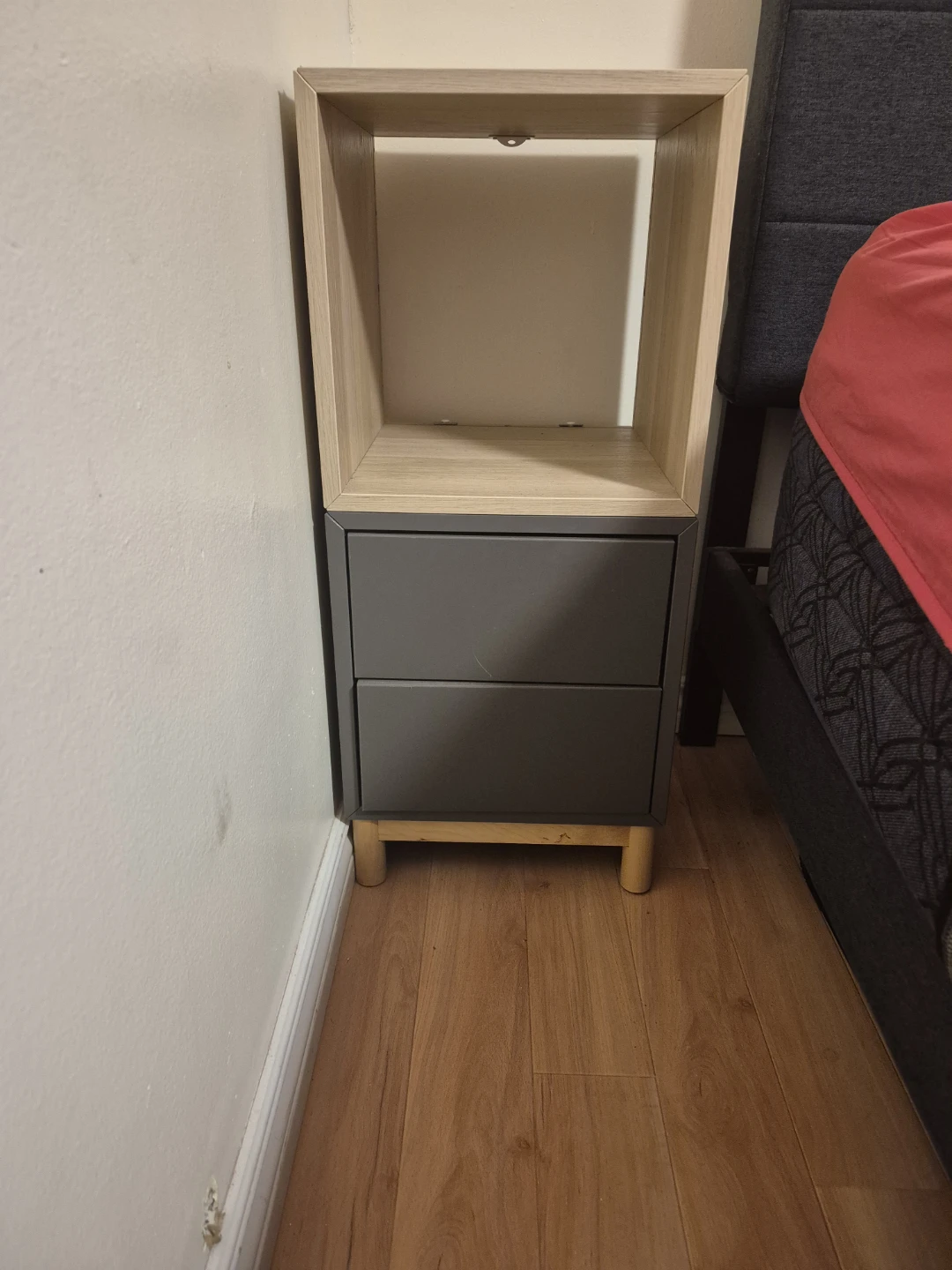 Grey Upholstered queen bed frame - photo 4