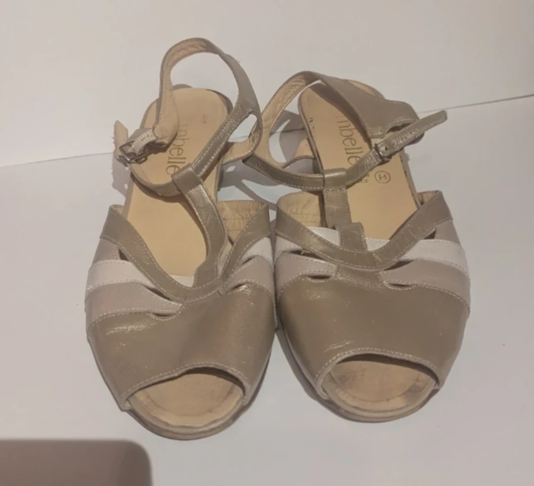 Amicale Heeled Sandals - Gold