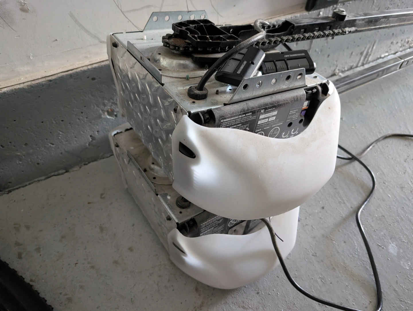 2 Garage door openers - photo 4