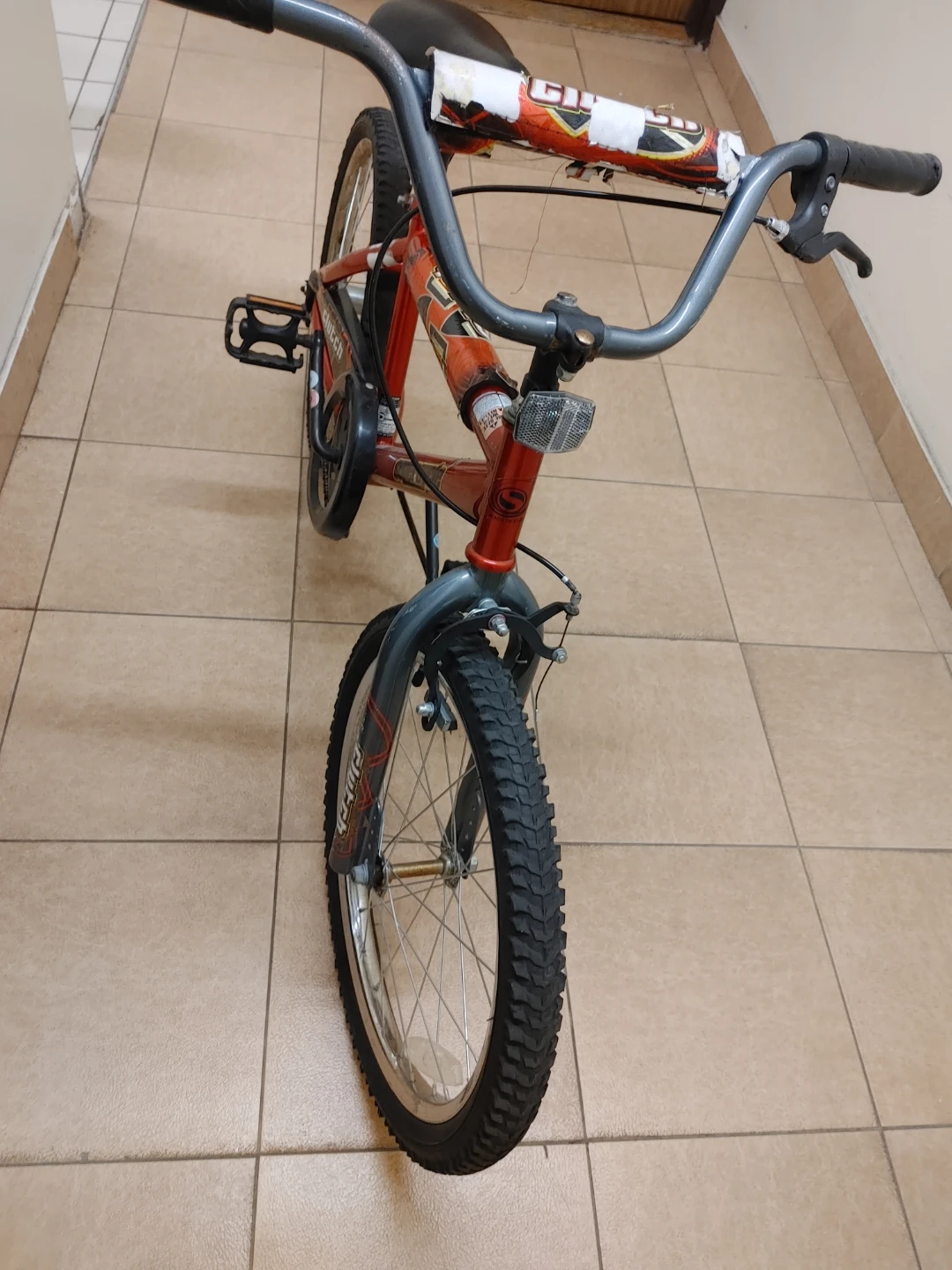 Red Clutch BMX Bike - photo 3