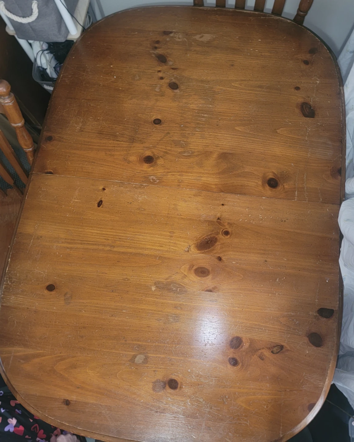 Kitchen table + 4 chairs