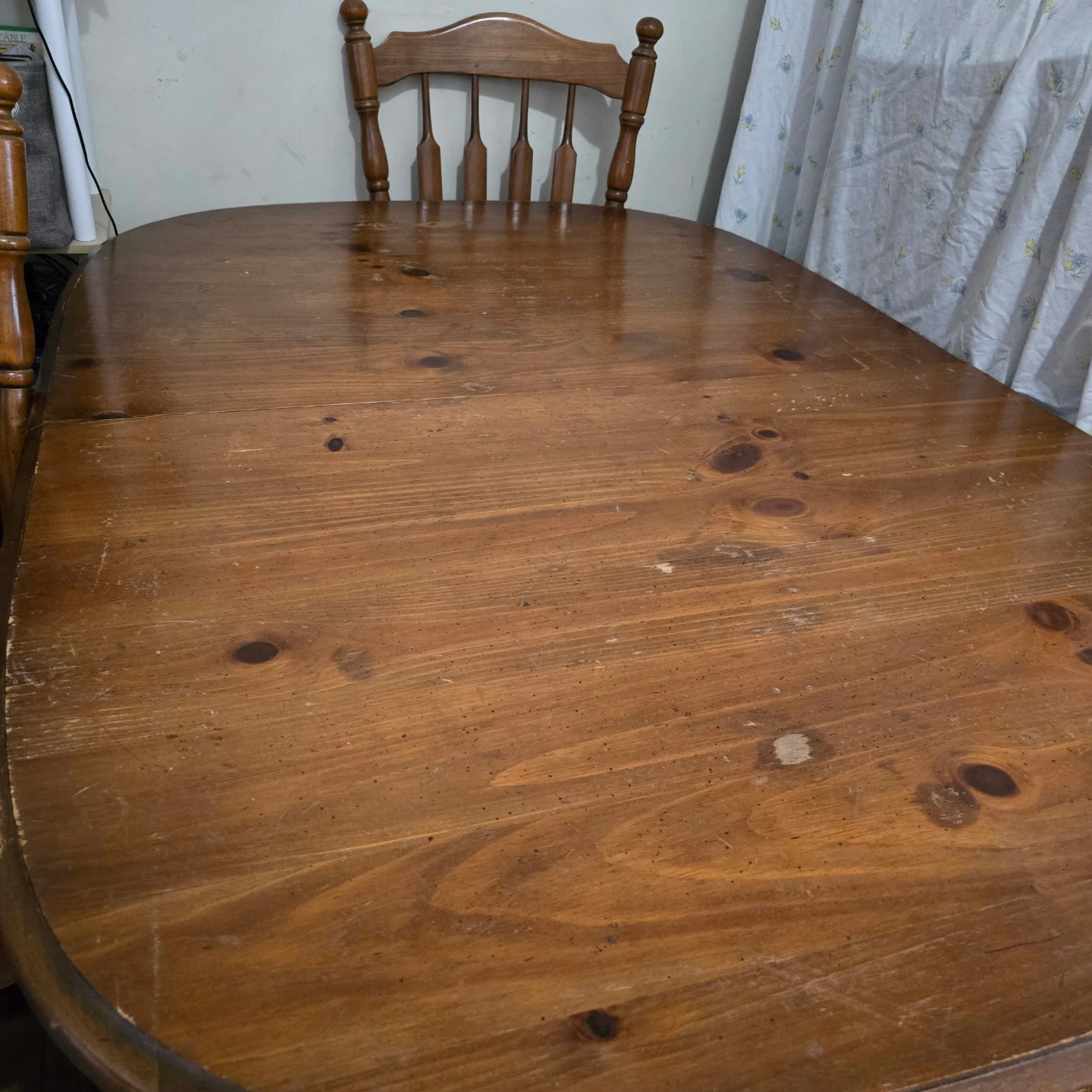 Kitchen table + 4 chairs - photo 2