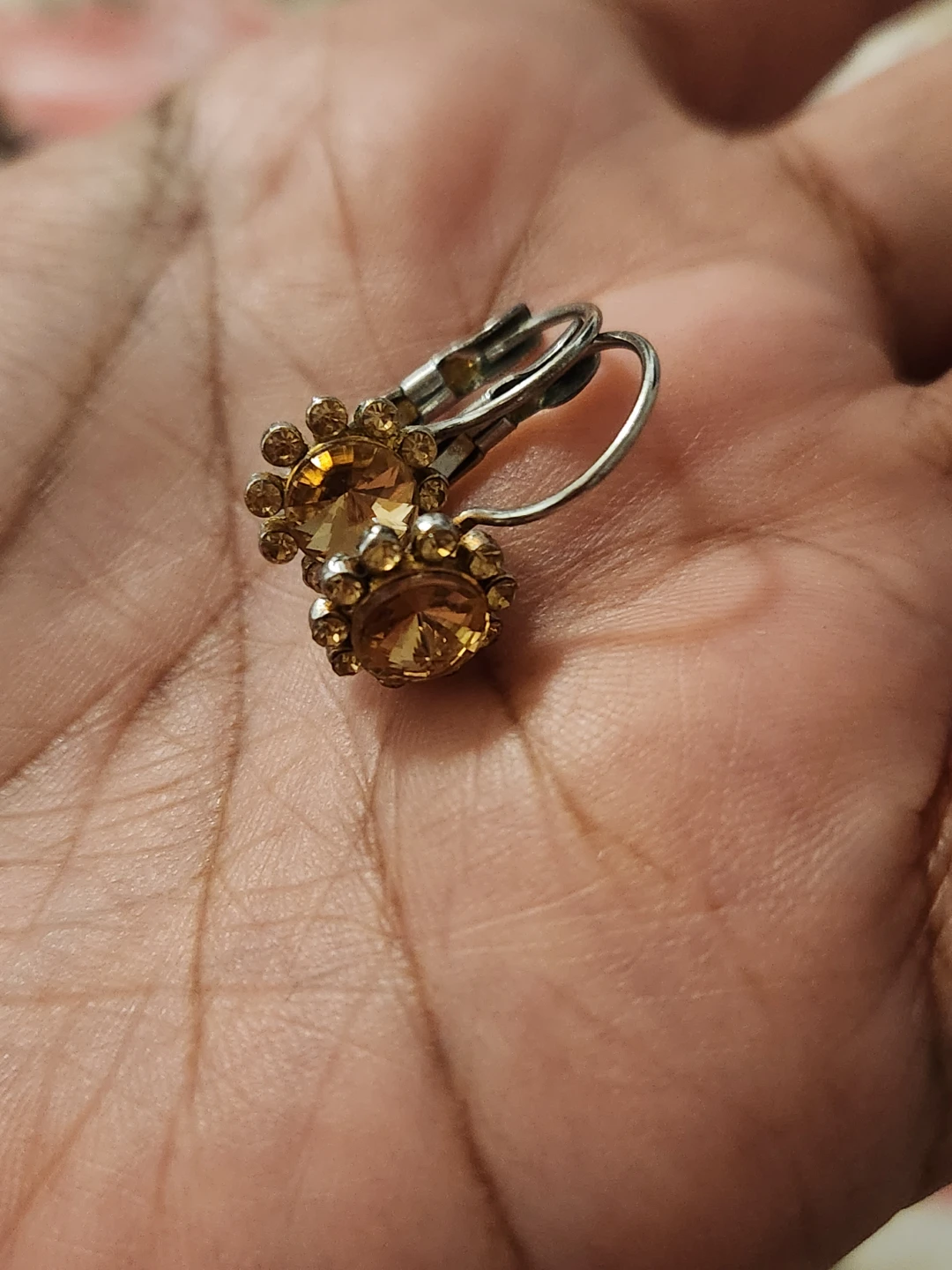 Crystal Leverback Earrings ⚽