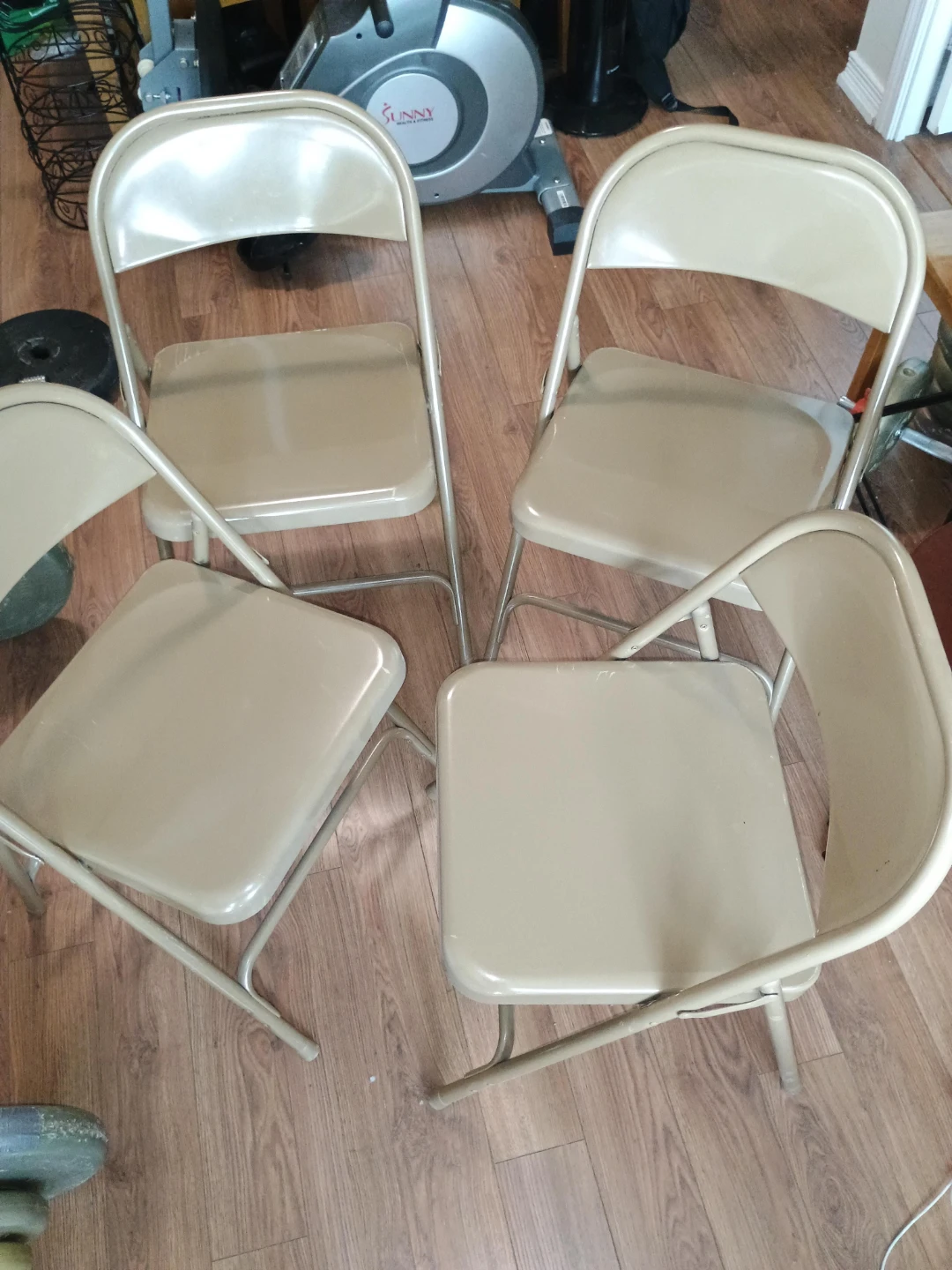 ⚽  Set of 4 Metal Folding Chairs - Tan