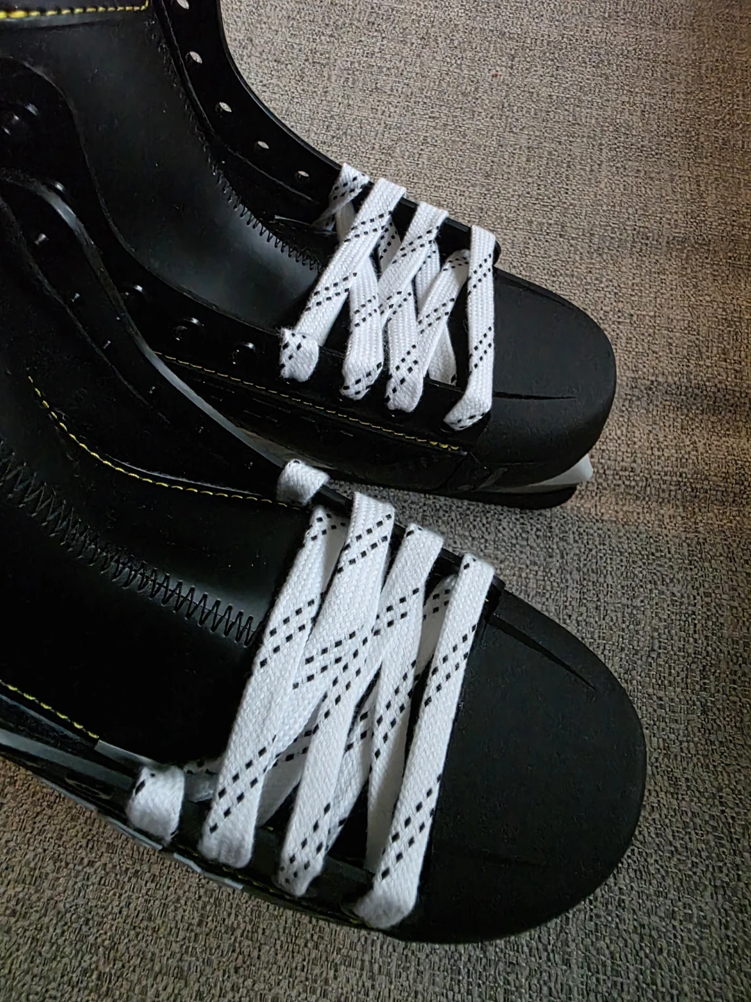 CCM Hockey Tacks AS-550 Hockey Skates Size 6 - photo 5