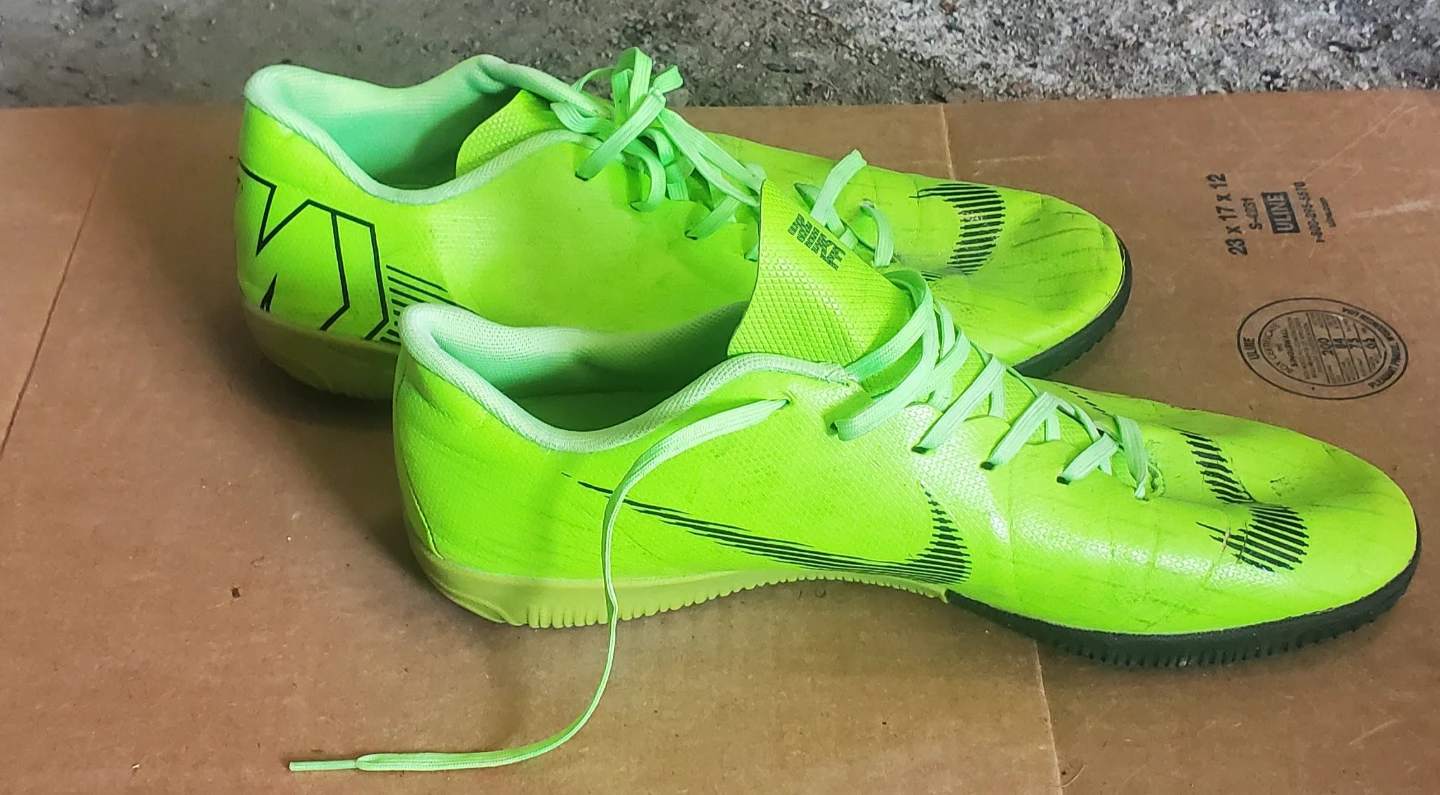 Men' Nike Soccer Cleats - photo 2